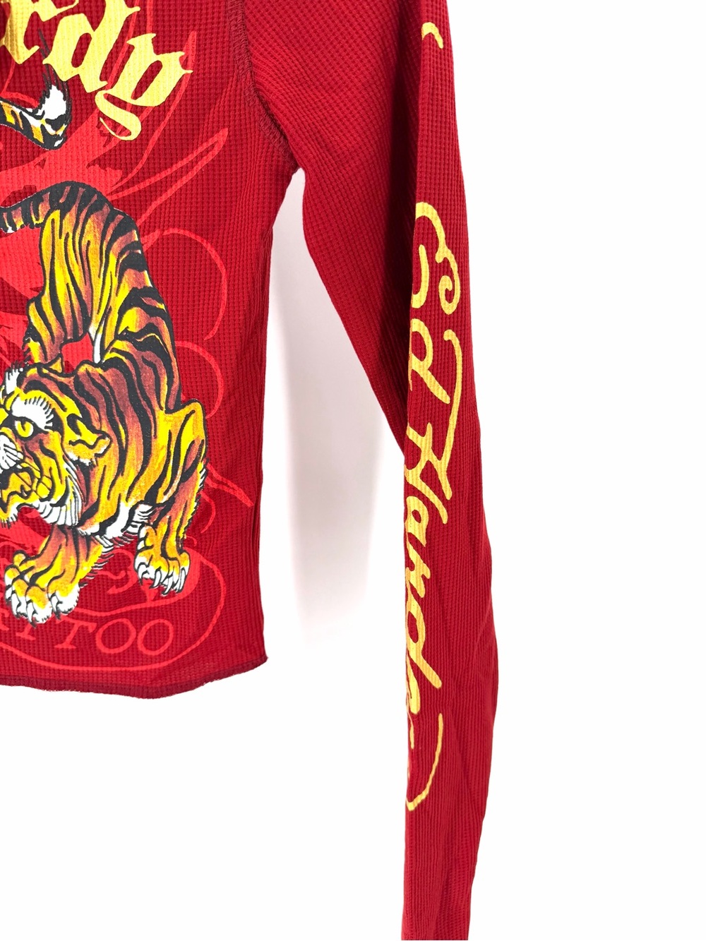 Ed Hardy NWT Crawling Tiger Thermal Wine Red Crew Crop Long Sleeve Y2K Top - Picture 4 of 7